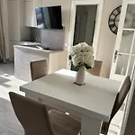 Апартаменти Appartment, Sea View, *